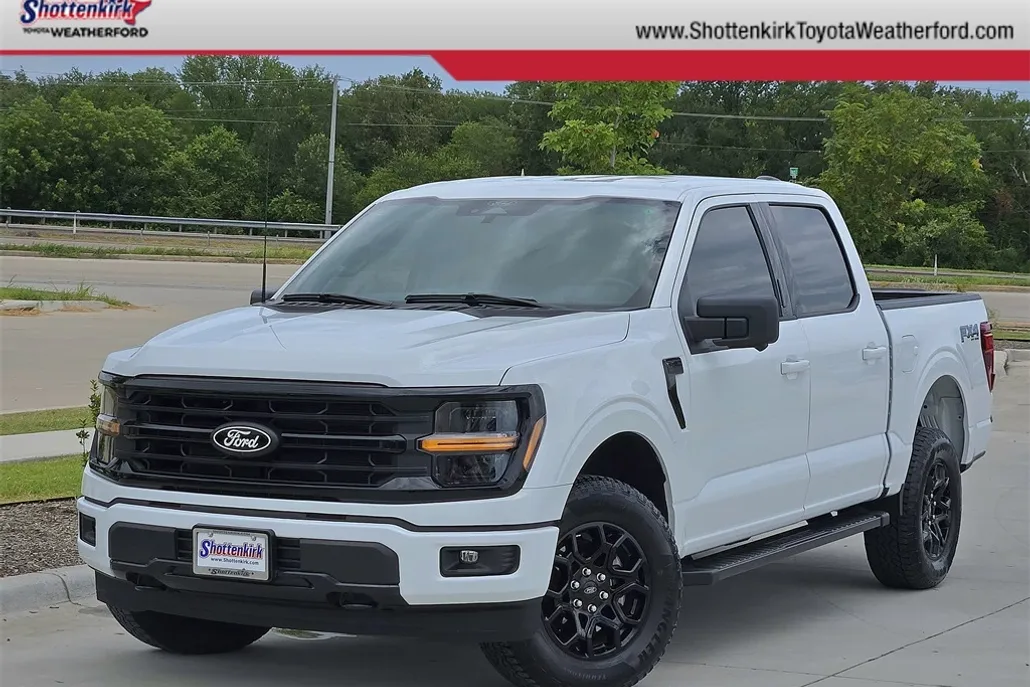 2024 Ford F-150 XLT photo 1