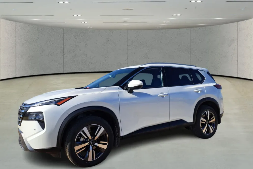 2025 Nissan Rogue SL photo 1