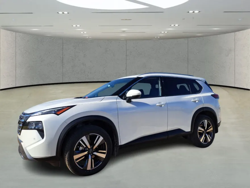 2025 Nissan Rogue SL photo 1