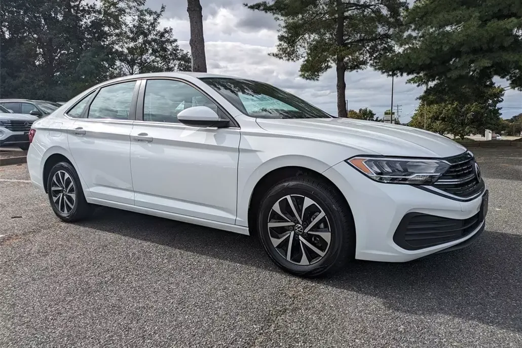 2023 Volkswagen Jetta 1.5T S photo 1