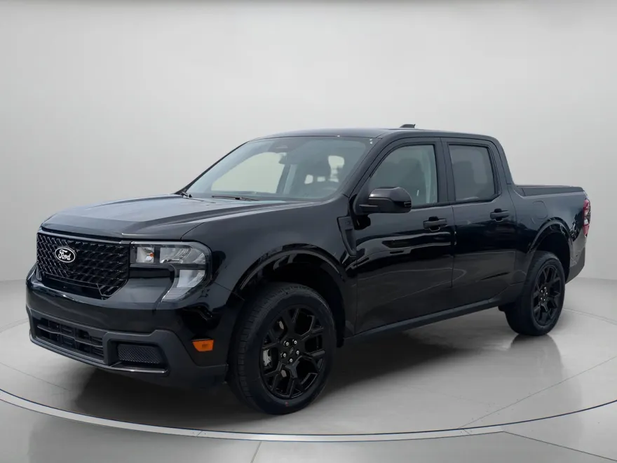 2025 Ford Maverick XLT photo 1