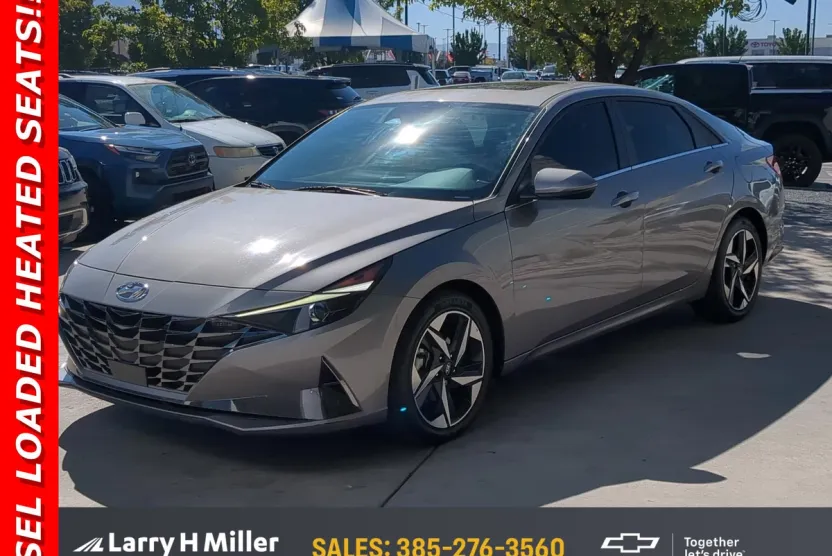 2021 Hyundai Elantra SEL photo 1
