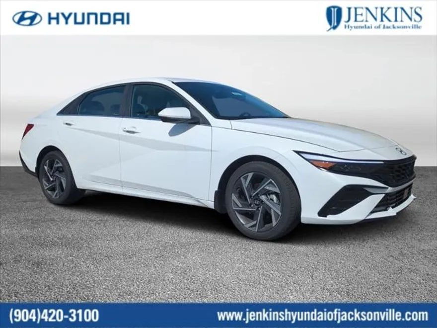 2025 Hyundai Elantra SEL Convenience photo 1