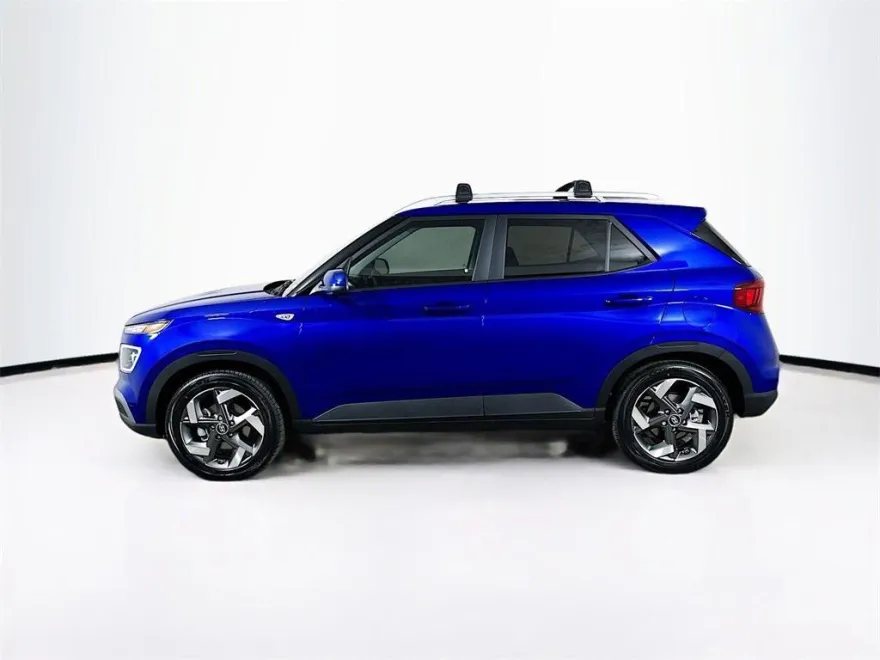 2025 Hyundai Venue Limited photo 1