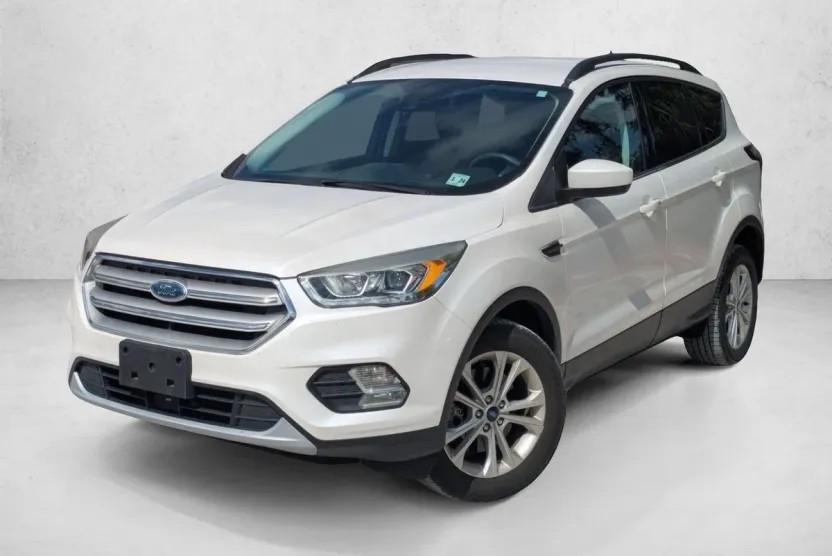 2018 Ford Escape SEL photo 1