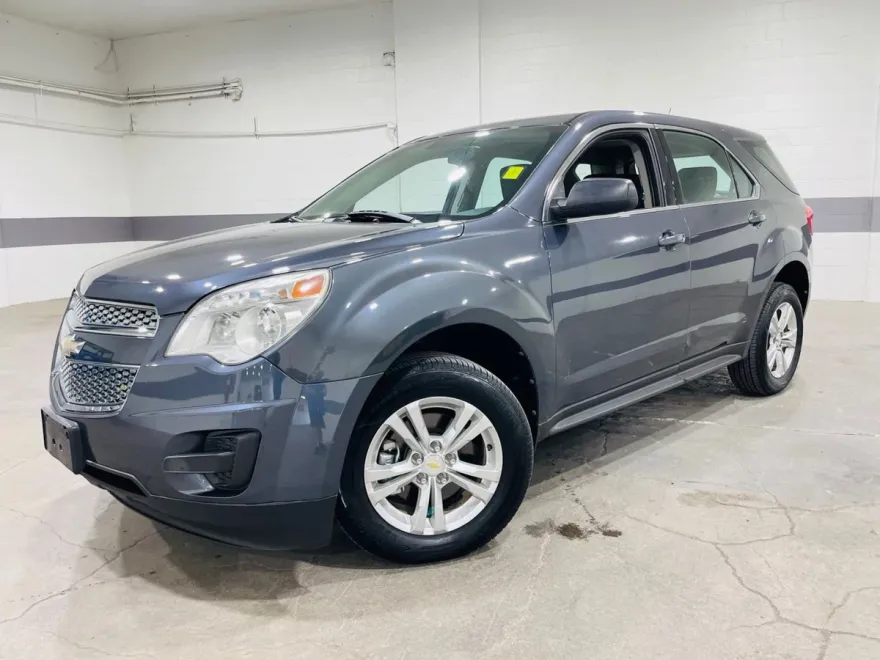 2011 Chevrolet Equinox LS photo 1