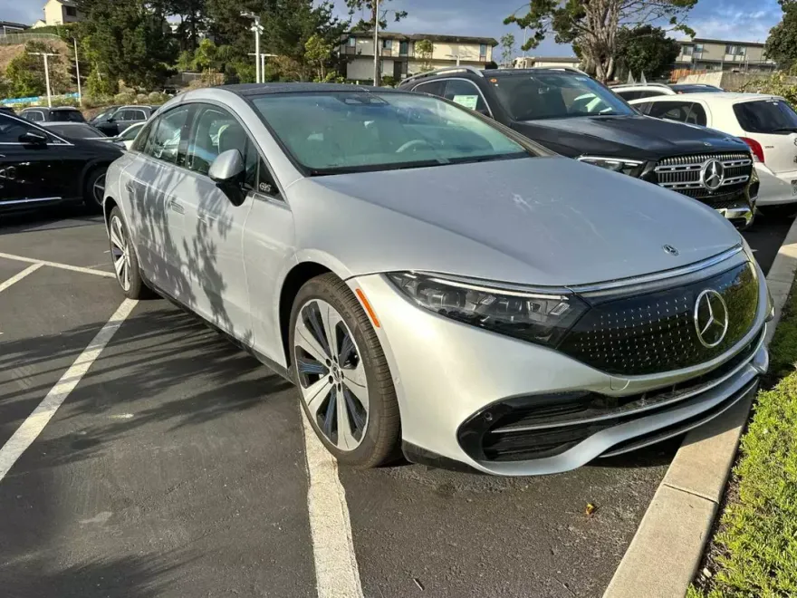 2023 Mercedes Benz EQS Sedan 450 4MATIC photo 1