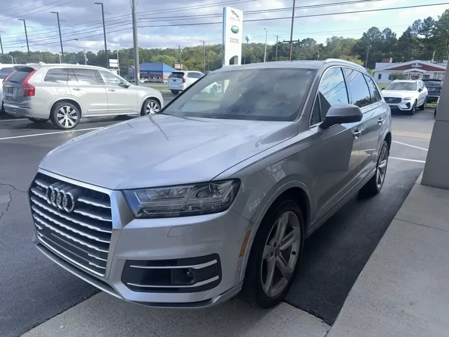 2019 Audi Q7 55 Prestige photo 1