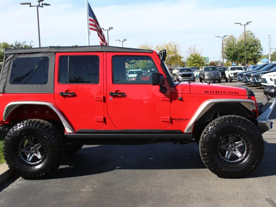 2017 Jeep Wrangler Unlimited Rubicon photo 1