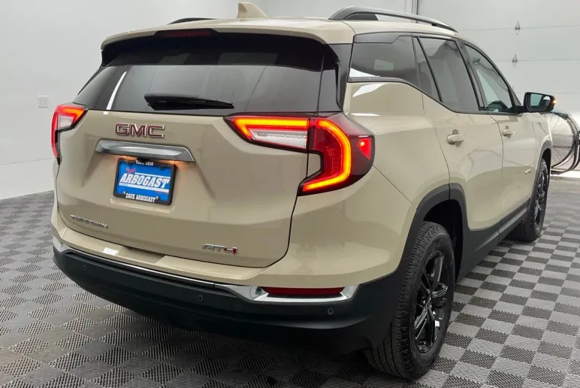 2022 Gmc Terrain AT4 photo 1