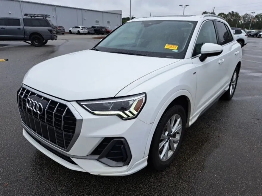 2023 Audi Q3 Premium S line photo 1