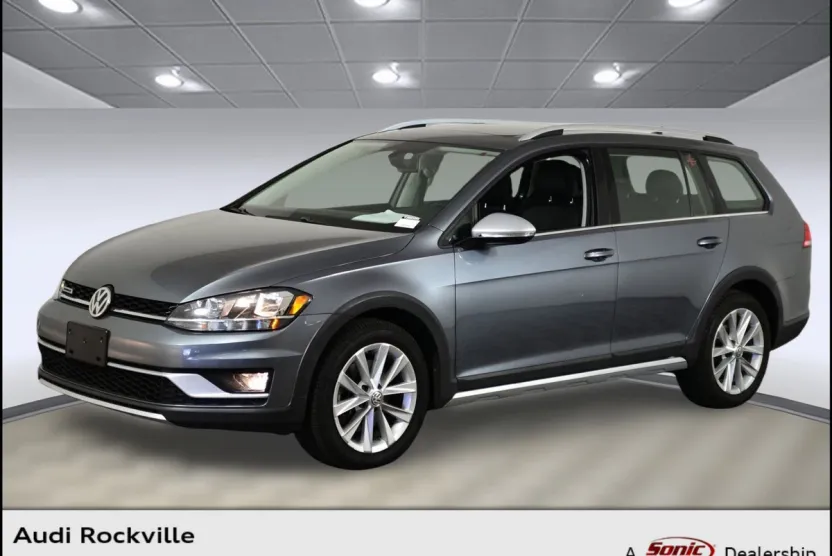 2018 Volkswagen Golf Alltrack SE photo 1