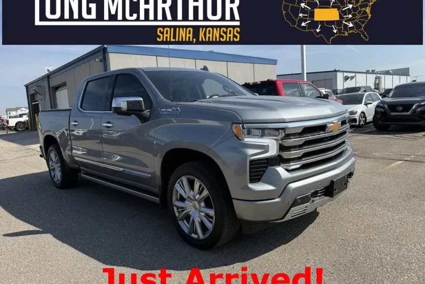 2024 Chevrolet Silverado 1500 High Country photo 1