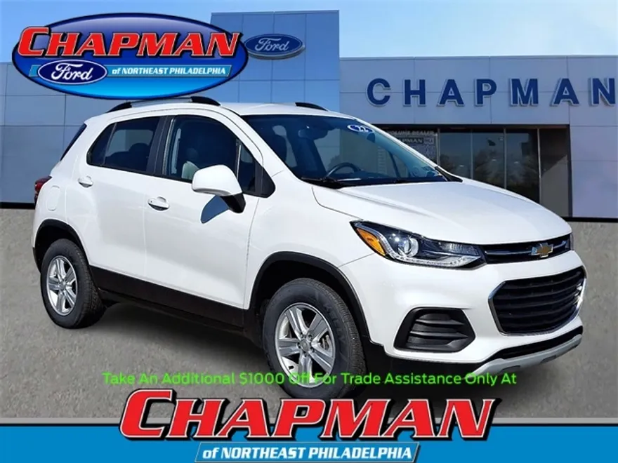 2022 Chevrolet Trax LT photo 1