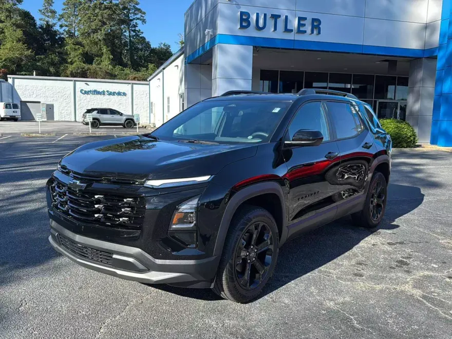2026 Chevrolet Equinox LT photo 1