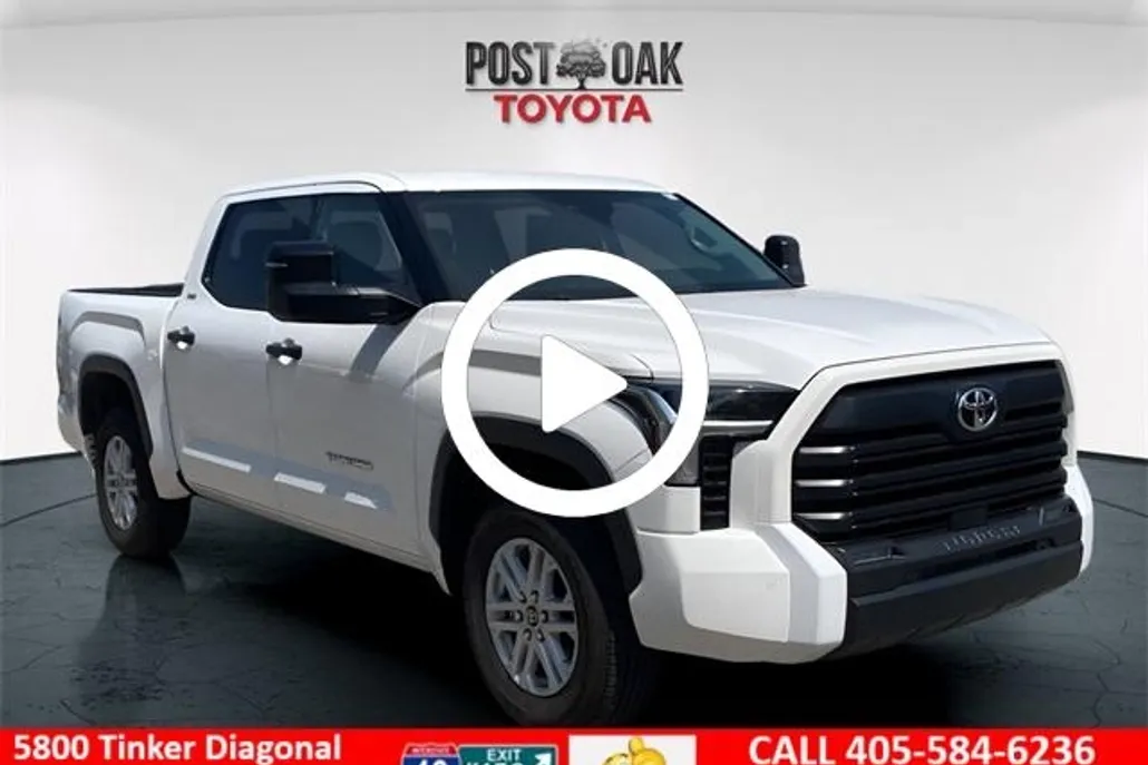 2022 Toyota Tundra SR5 photo 1
