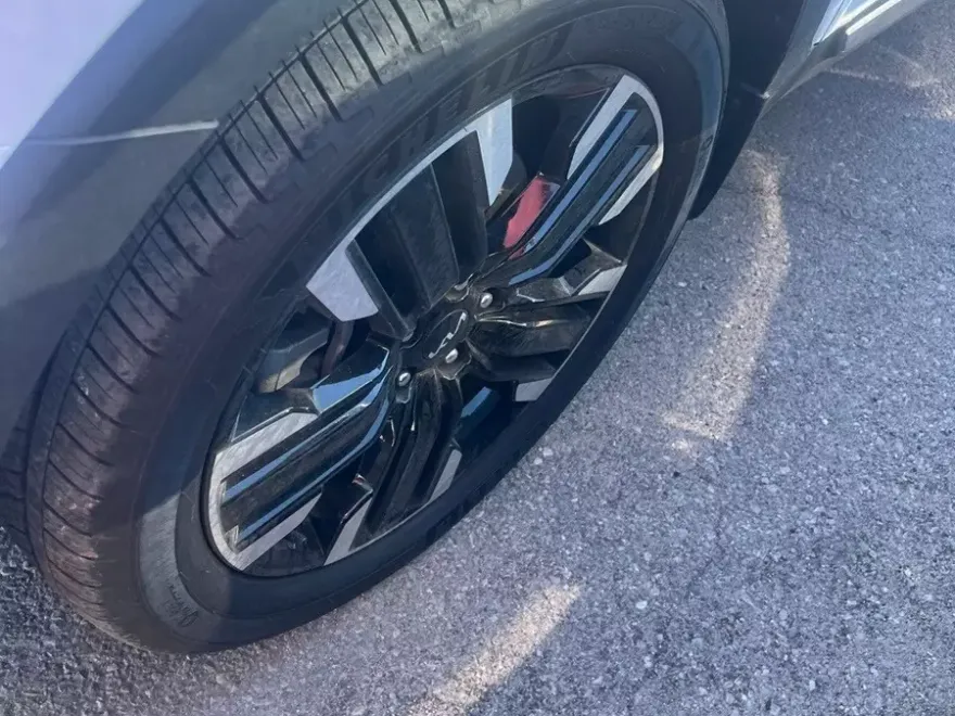 2024 Kia Telluride SX Prestige photo 1
