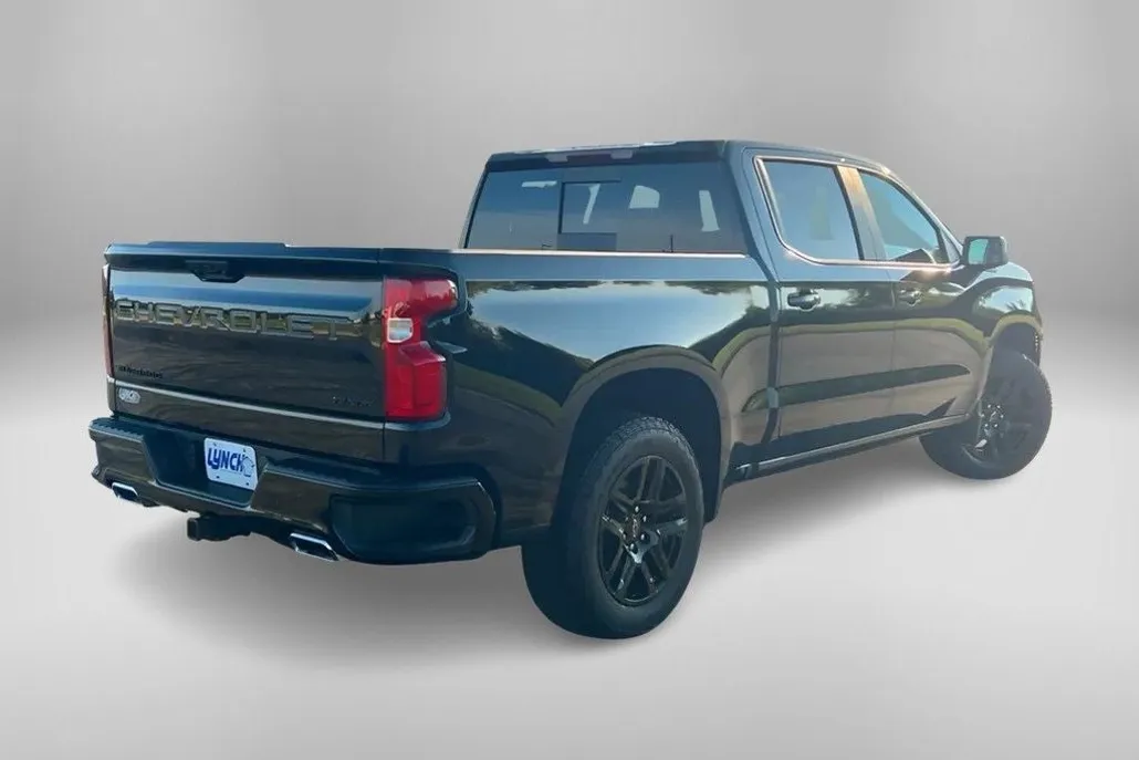 2026 Chevrolet Silverado 1500 RST photo 1