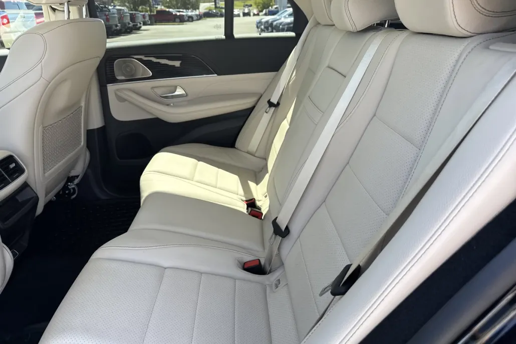2024 Mercedes Benz GLE 450 photo 1