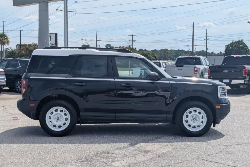 2025 Ford Bronco Sport Heritage photo 1