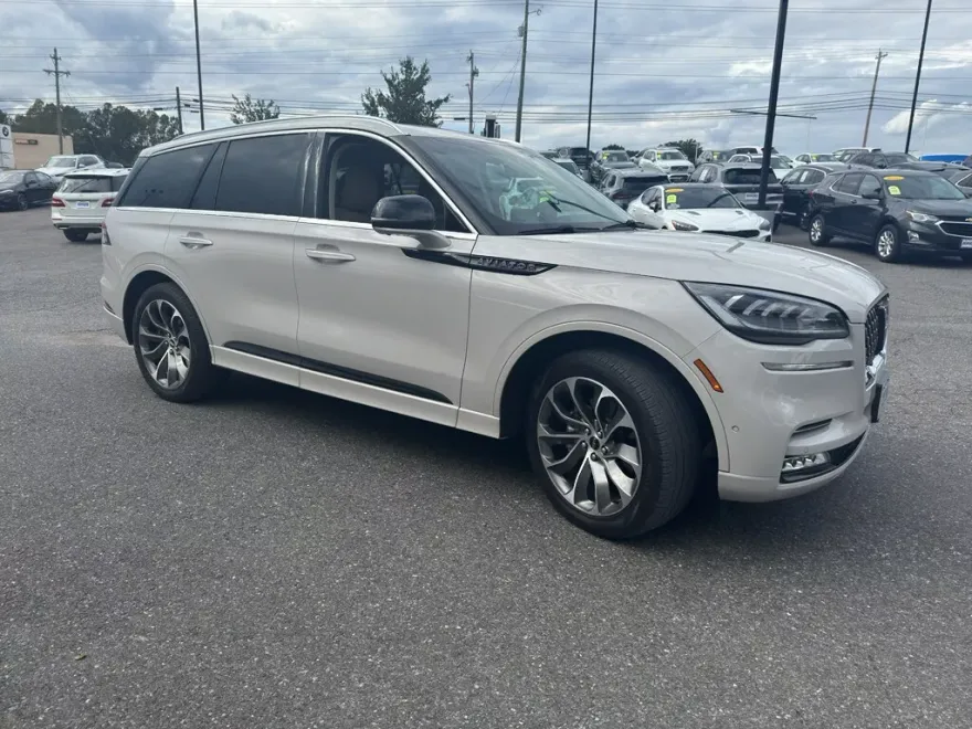 2021 Lincoln Aviator Grand Touring photo 1