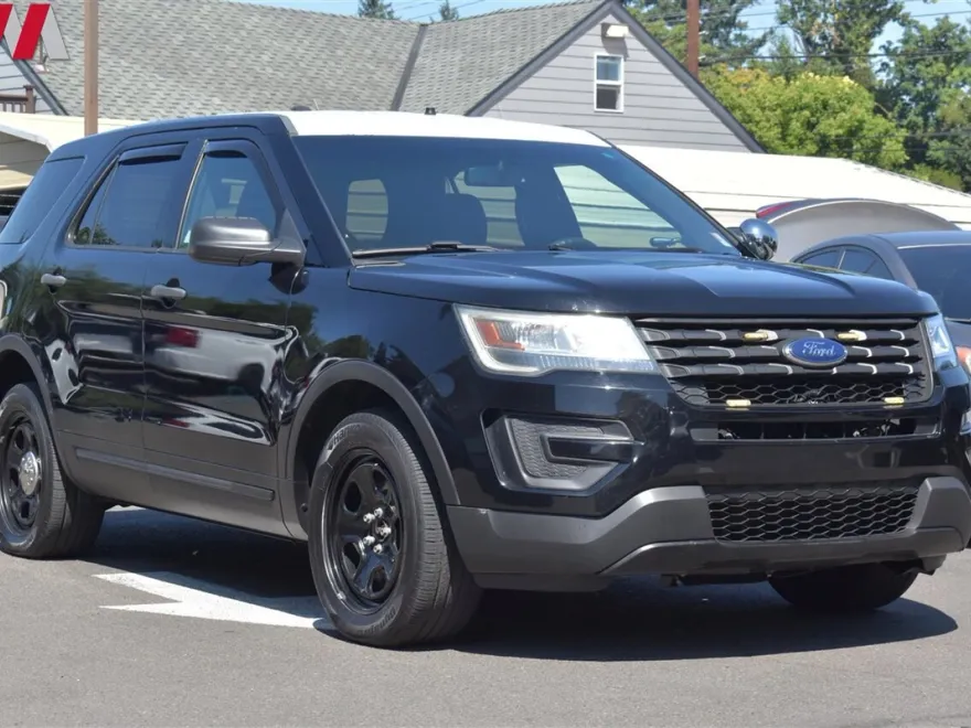 2016 Ford Explorer photo 1