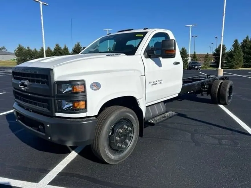 2024 Chevrolet Silverado 5500HD Work Truck photo 1