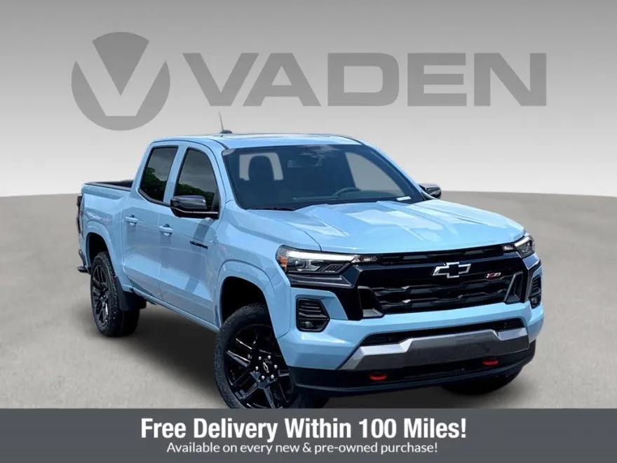 2025 Chevrolet Colorado Z71 photo 1