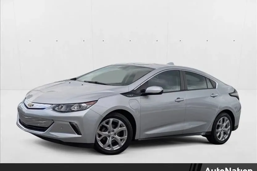 2017 Chevrolet Volt Premier photo 1