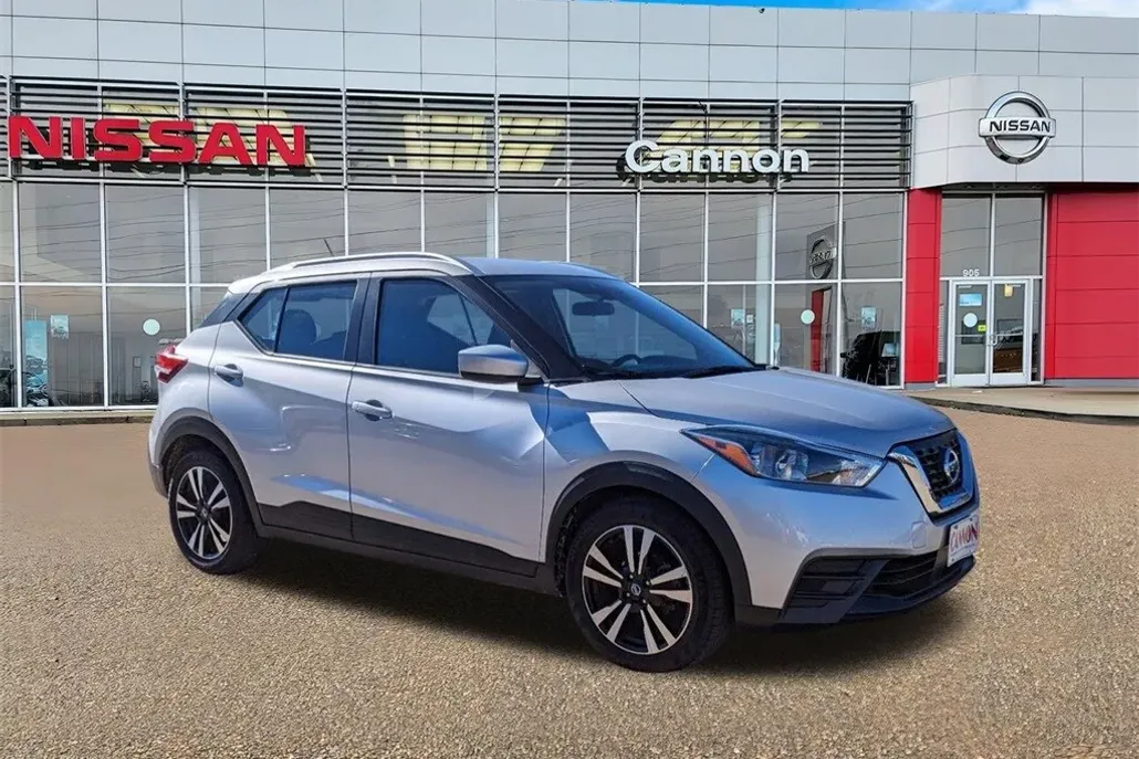 2020 Nissan Kicks SV photo 1