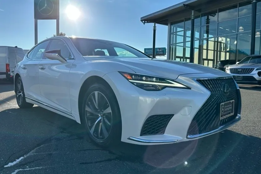 2021 Lexus LS 500 photo 1