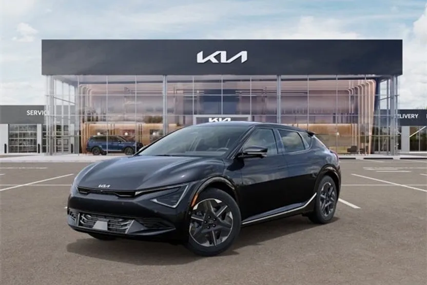 2025 Kia EV6 Light photo 1