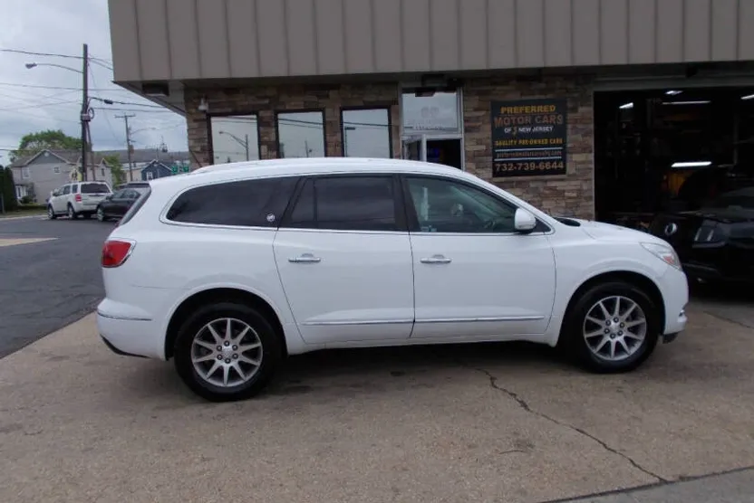 2016 Buick Enclave Leather photo 1