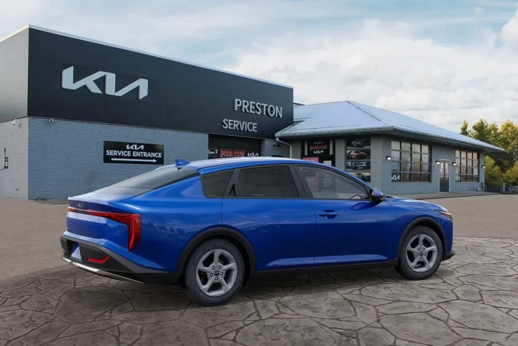 2025 Kia K4 LXS photo 1