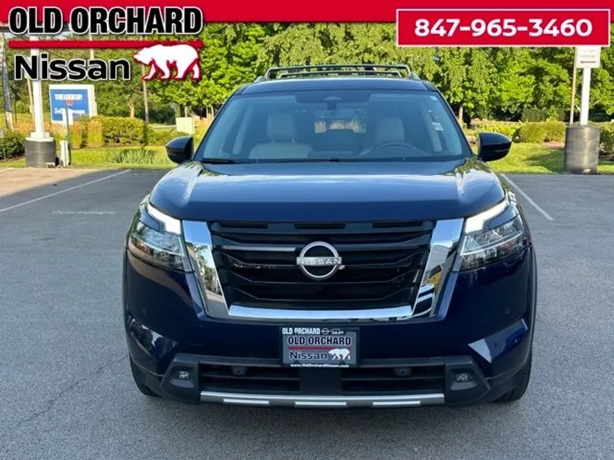 2023 Nissan Pathfinder SL photo 1