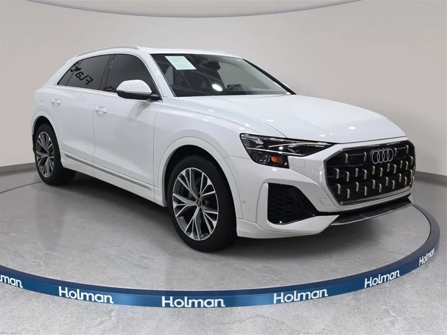 2024 Audi Q8 55 Prestige photo 1