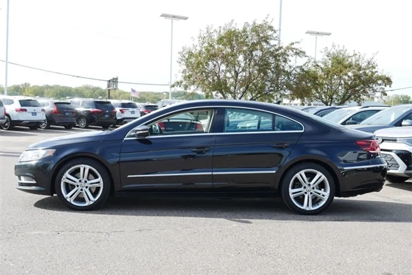 2013 Volkswagen CC 2.0T Sport photo 1