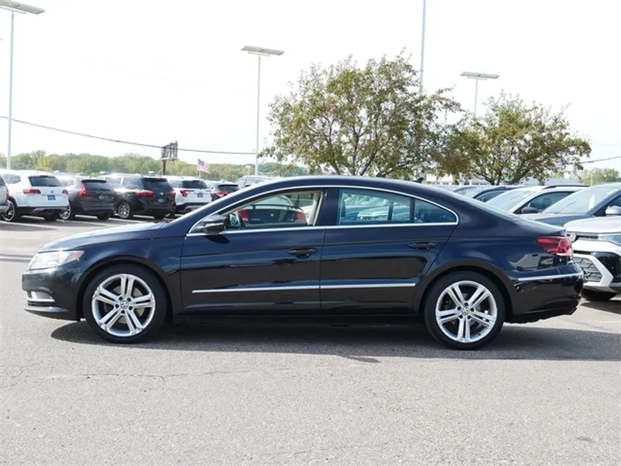 2013 Volkswagen CC 2.0T Sport photo 1