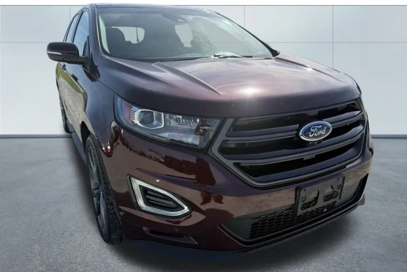 2018 Ford Edge Sport photo 1