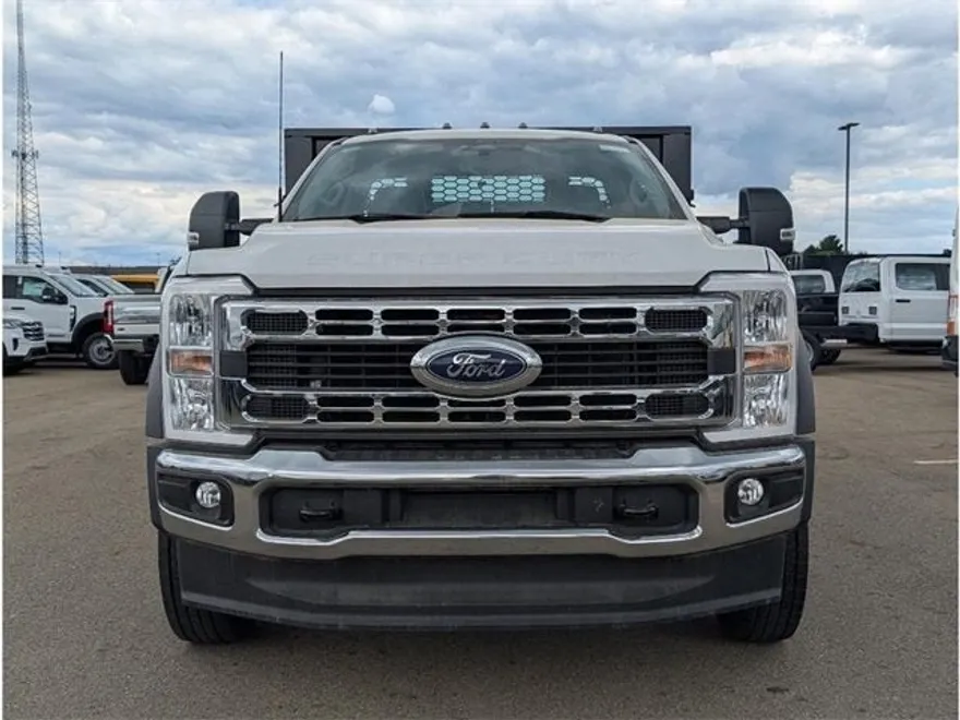 2024 Ford F-550 XL photo 1