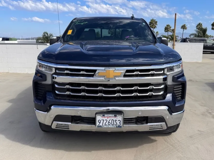 2022 Chevrolet Silverado 1500 LTZ photo 1