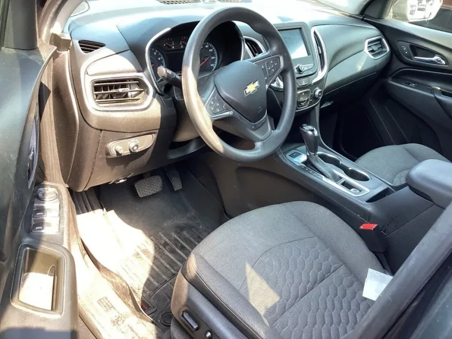 2018 Chevrolet Equinox LT photo 1