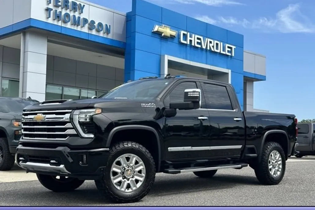 2024 Chevrolet Silverado 2500HD High Country photo 1