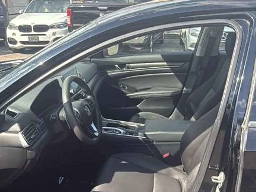 2020 Honda Accord Hybrid photo 1