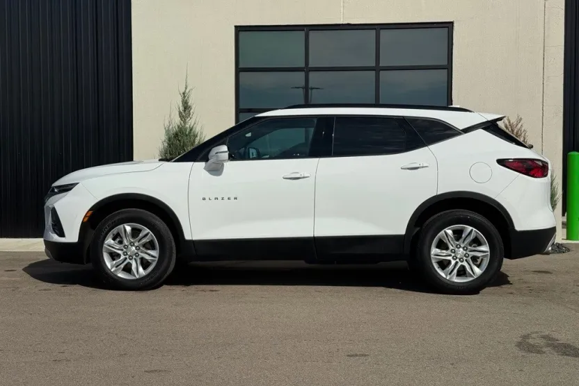 2022 Chevrolet Blazer 2LT photo 1