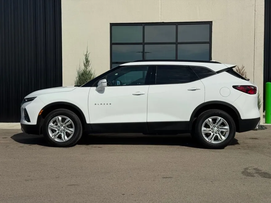 2022 Chevrolet Blazer 2LT photo 1