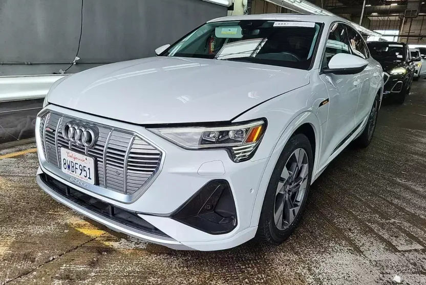 2021 Audi e-tron Sportback Premium Plus photo 1