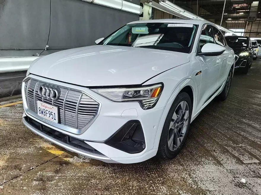 2021 Audi e-tron Sportback Premium Plus photo 1