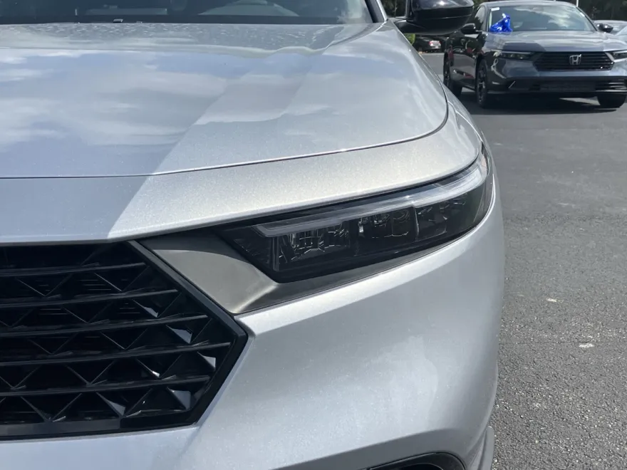 2025 Honda Accord SE photo 1