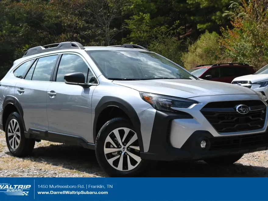 2025 Subaru Outback Base photo 1